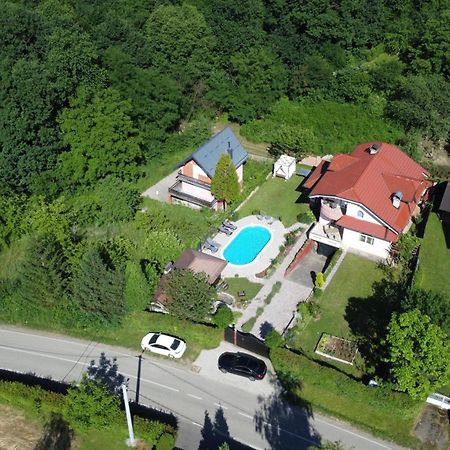 Villa Katarina With Pool Banja Luka Extérieur photo