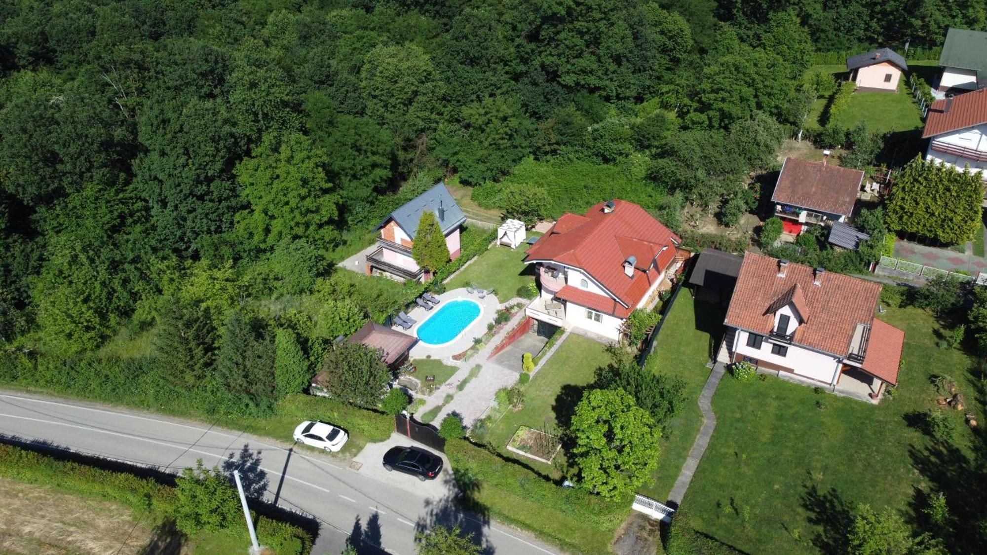 Villa Katarina With Pool Banja Luka Extérieur photo