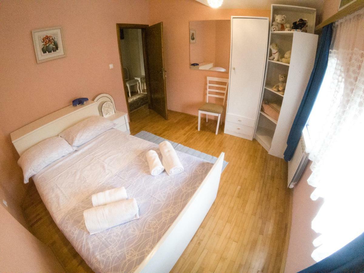 Villa Katarina With Pool Banja Luka Extérieur photo
